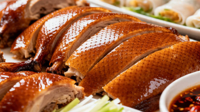 烤鸭切片配酱料 色香味俱全图片