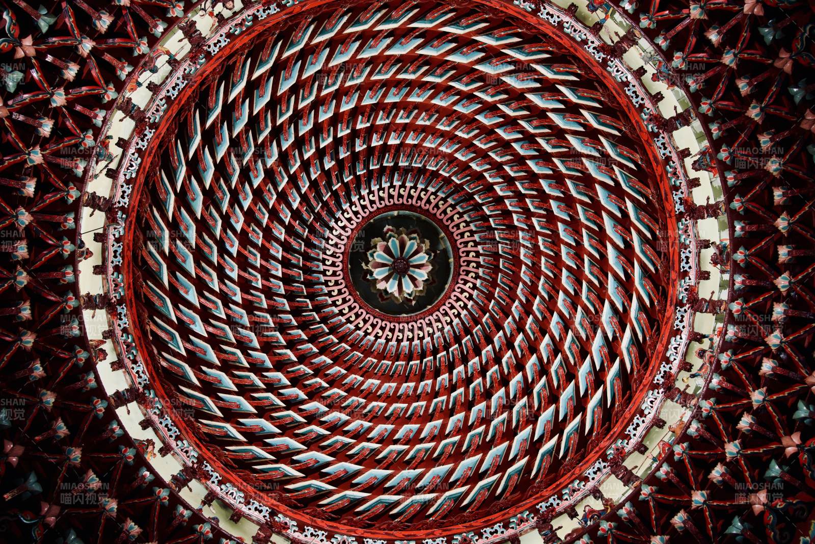 螺旋穹顶 几何之美图片