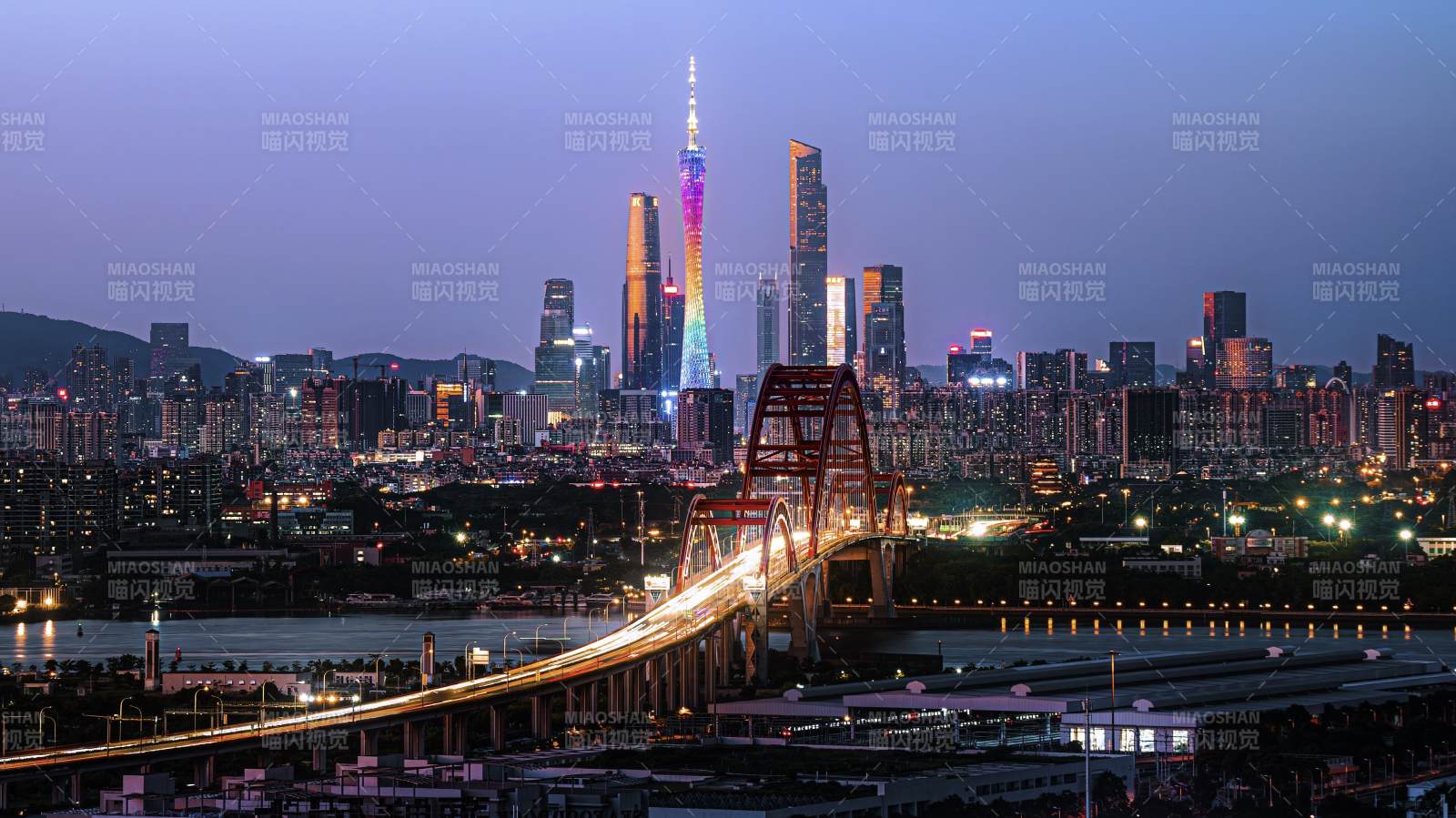 广州夜景 塔桥流光溢彩图片