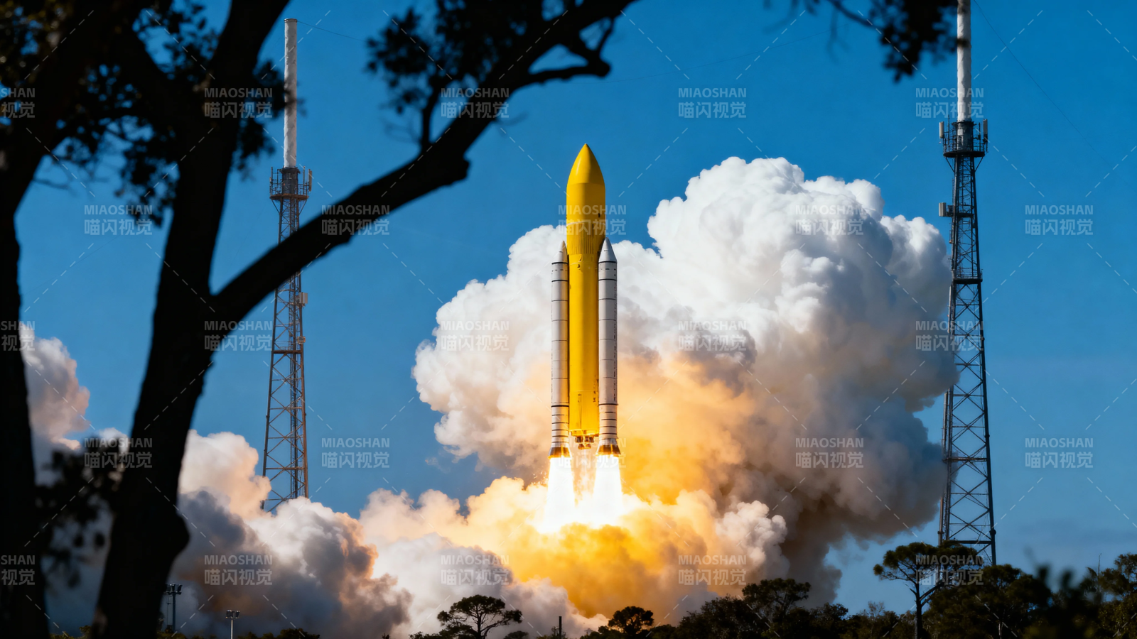 火箭升空 烈焰冲天图片