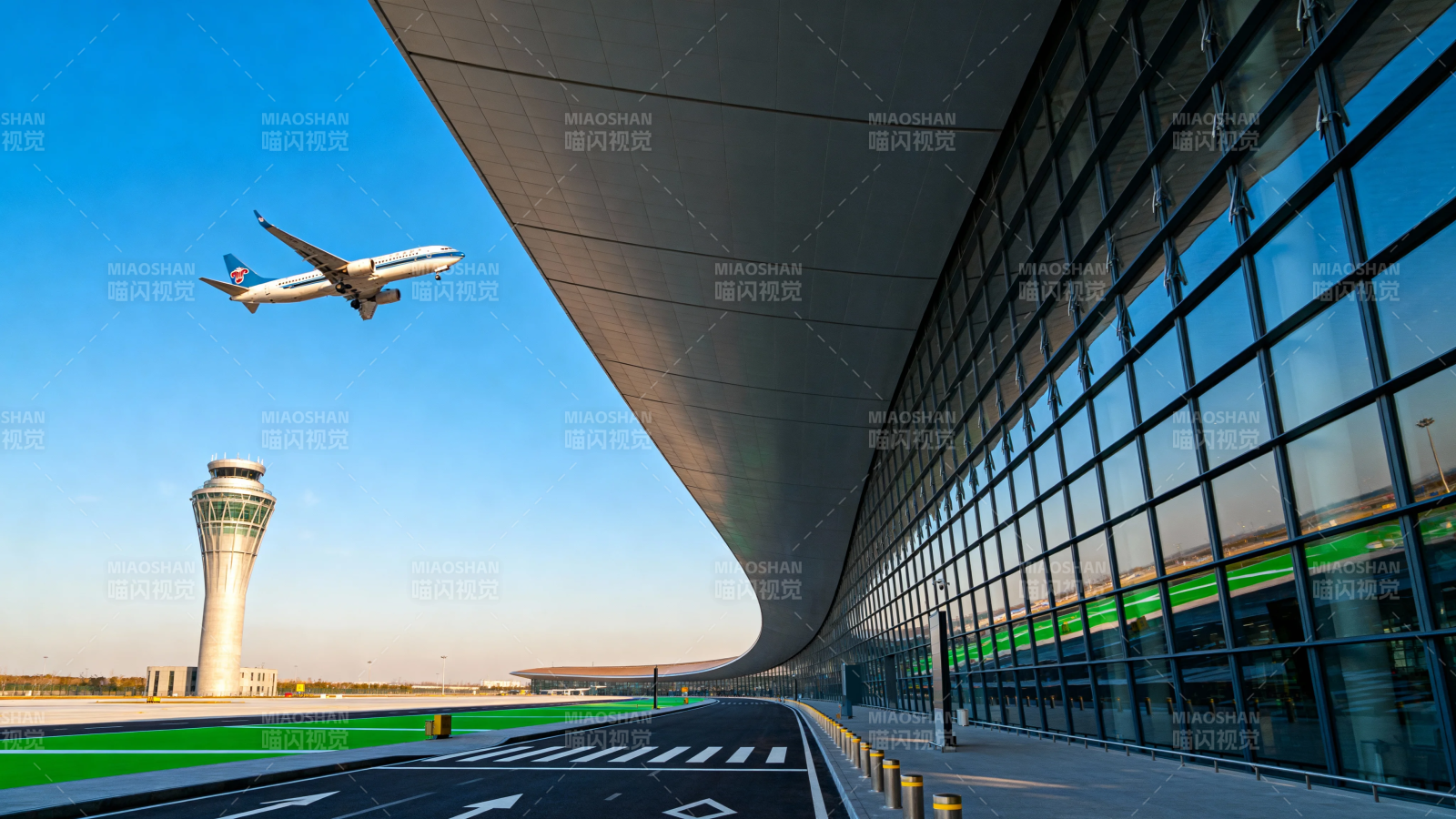 机场起飞 现代航站楼掠影图片