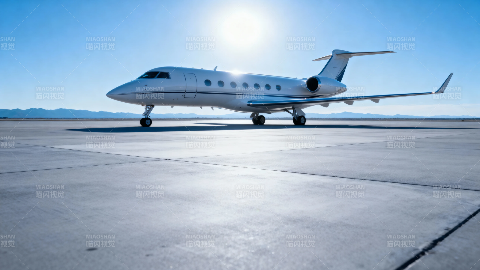 晴空下的私人 jets 停机坪图片