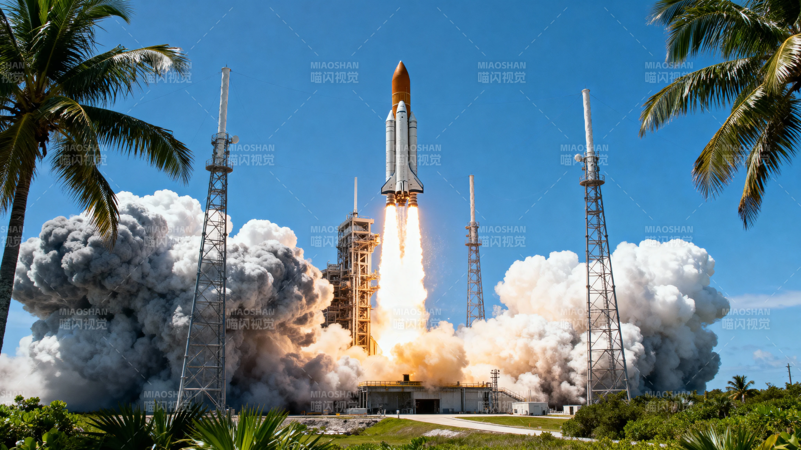 航天飞机发射升空瞬间图片