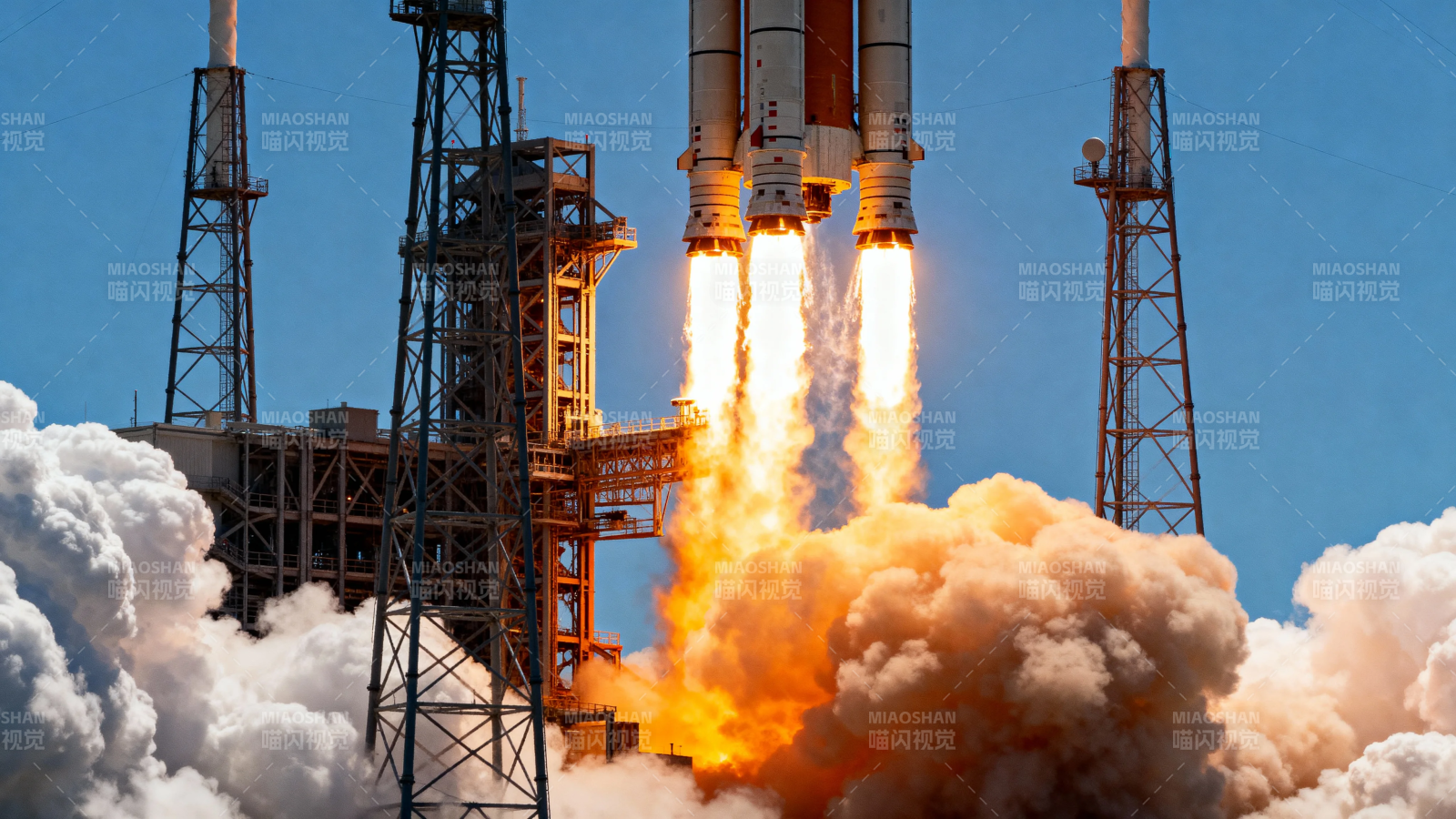 火箭升空 烈焰冲天图片