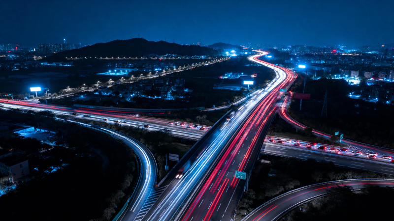 夜路流光 城市脉动图片