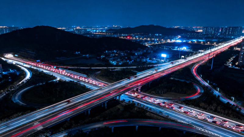 夜城立交 车流如光带图片