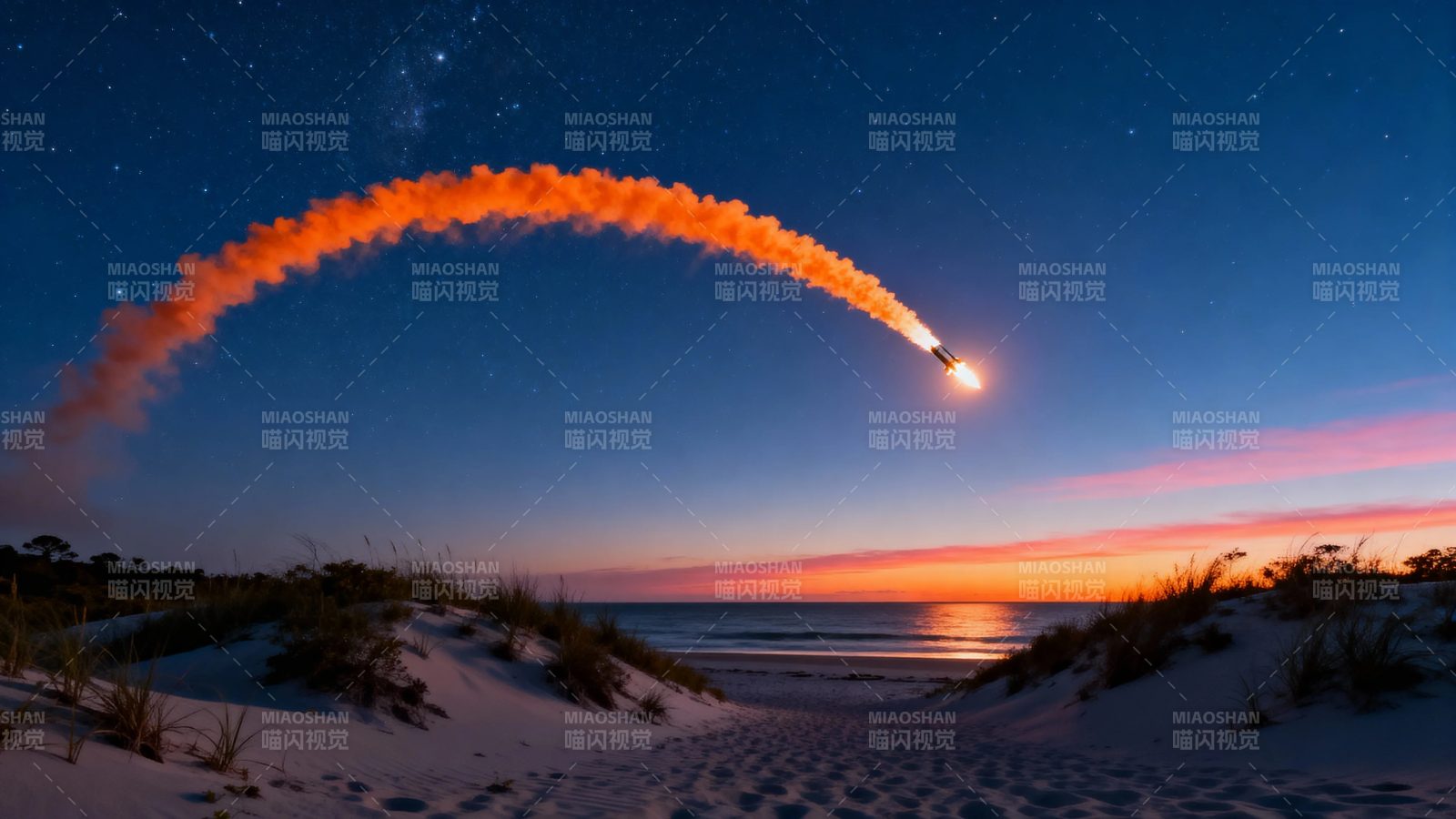 流星划破夜空 沙滩静默见证图片