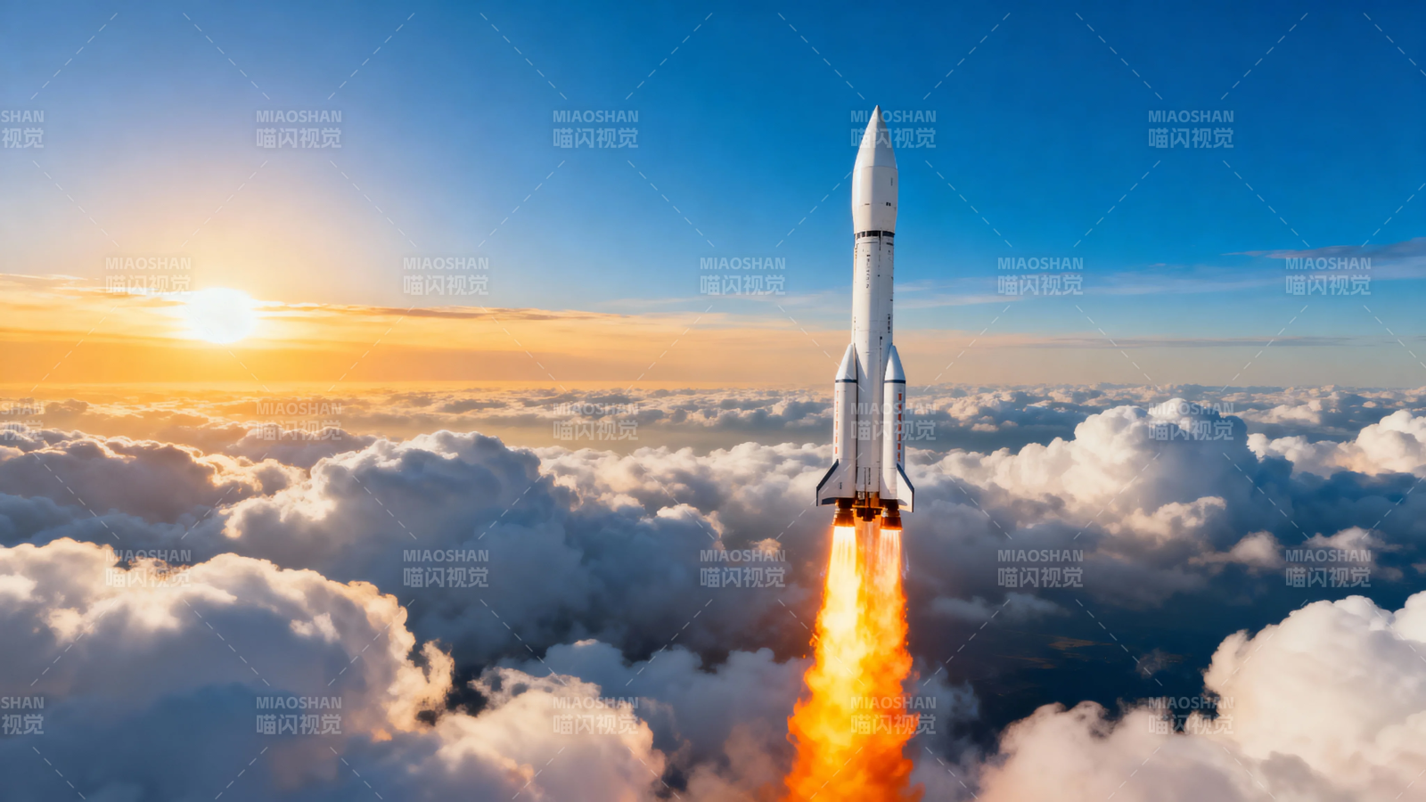 火箭穿云破晓 直冲苍穹图片