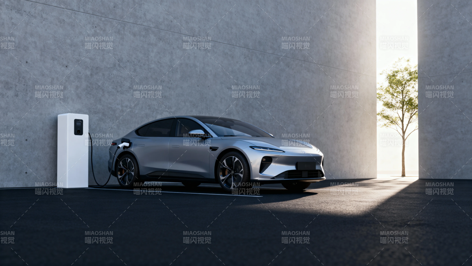 银车充电 光影静谧图片