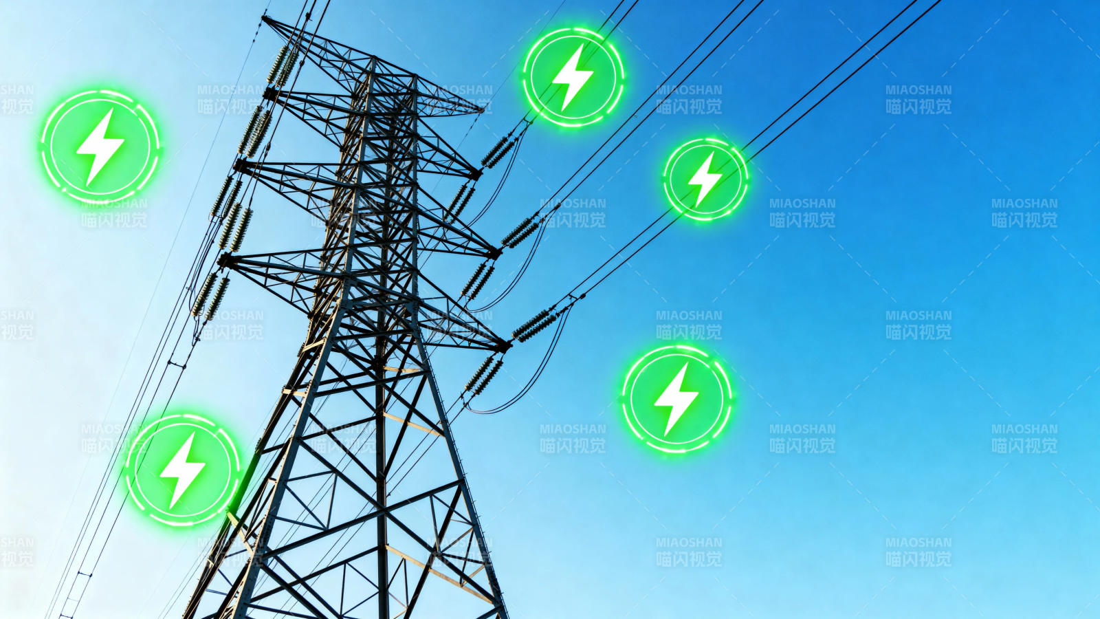高压电塔与绿色闪电符号图片