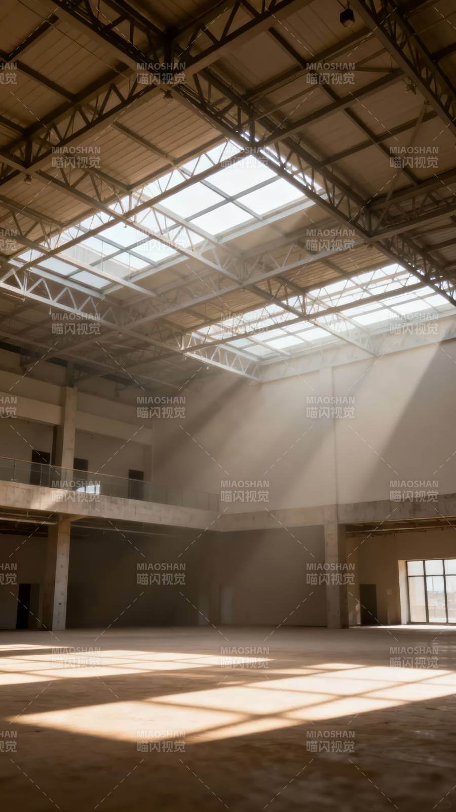 光洒空厂房 静谧如诗画图片