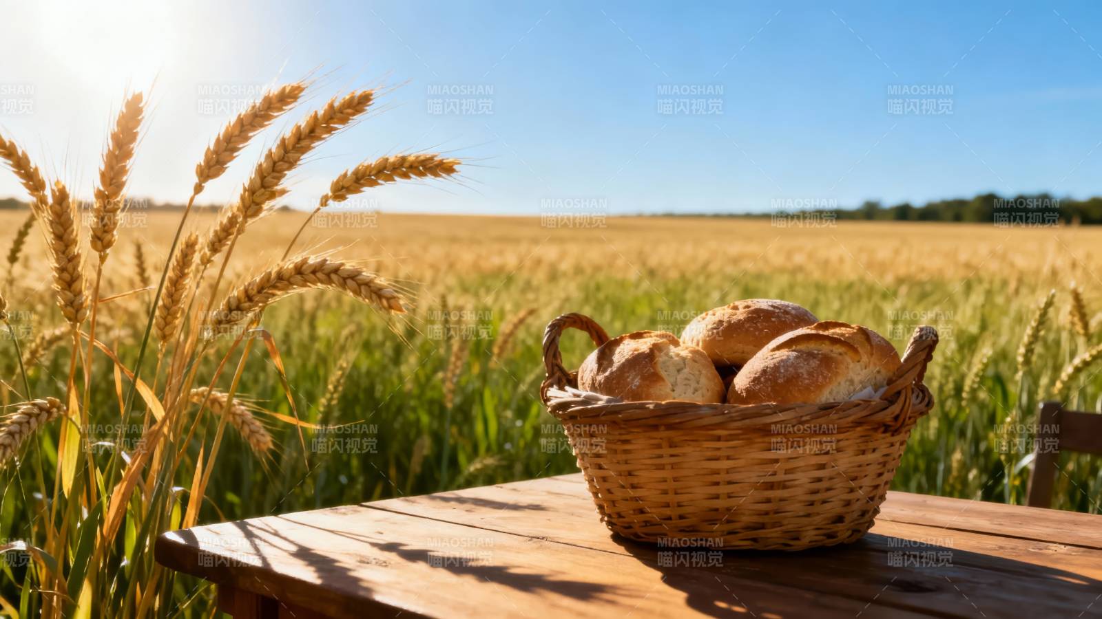 麦田面包篮 阳光丰收景图片