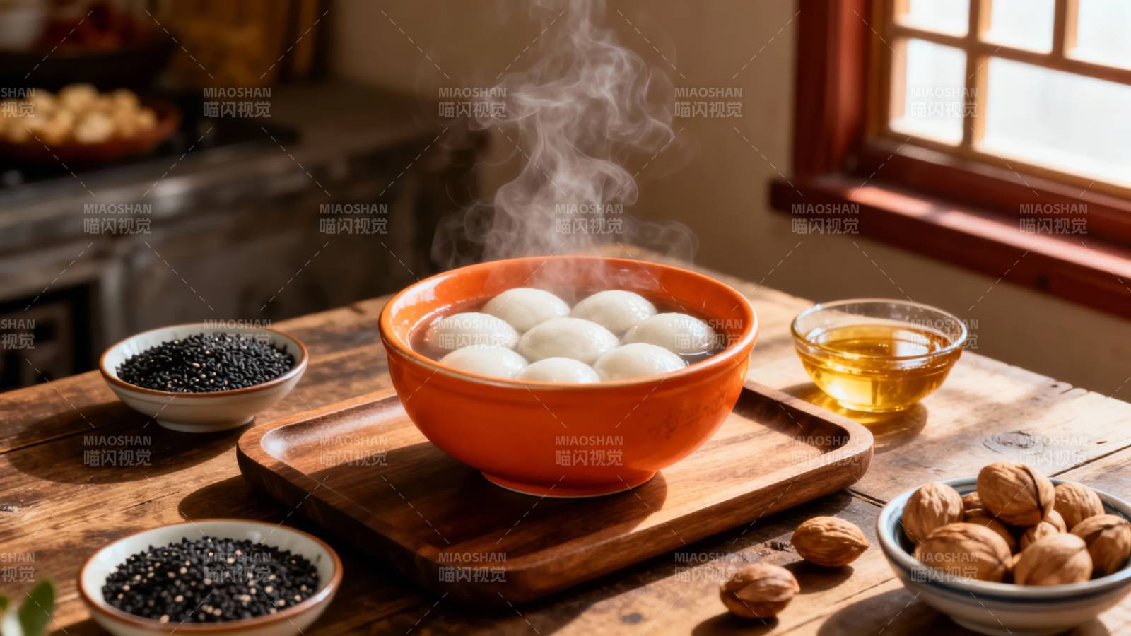 热汤圆配坚果黑芝麻图片
