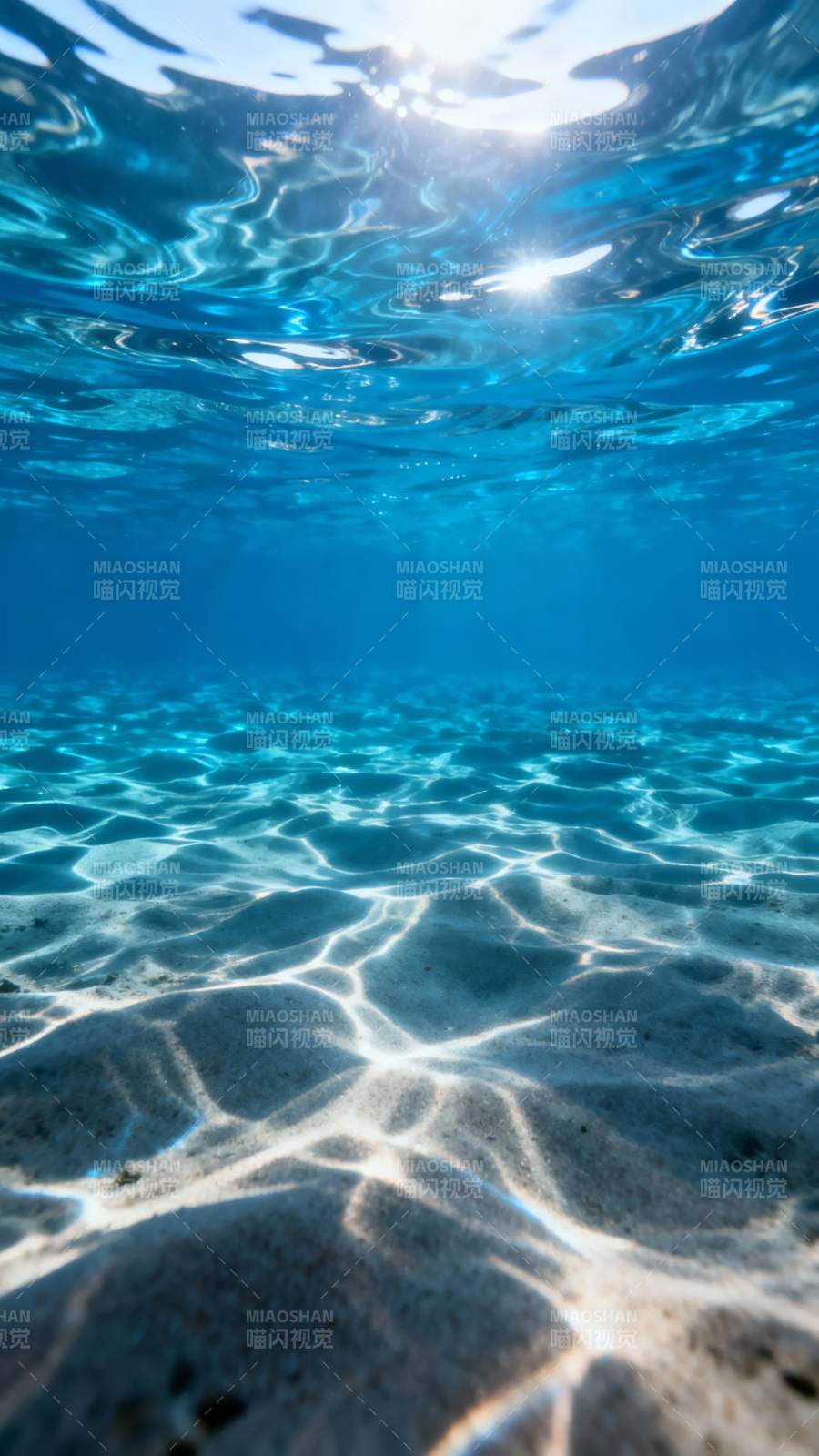 海底阳光 沙纹如织图片