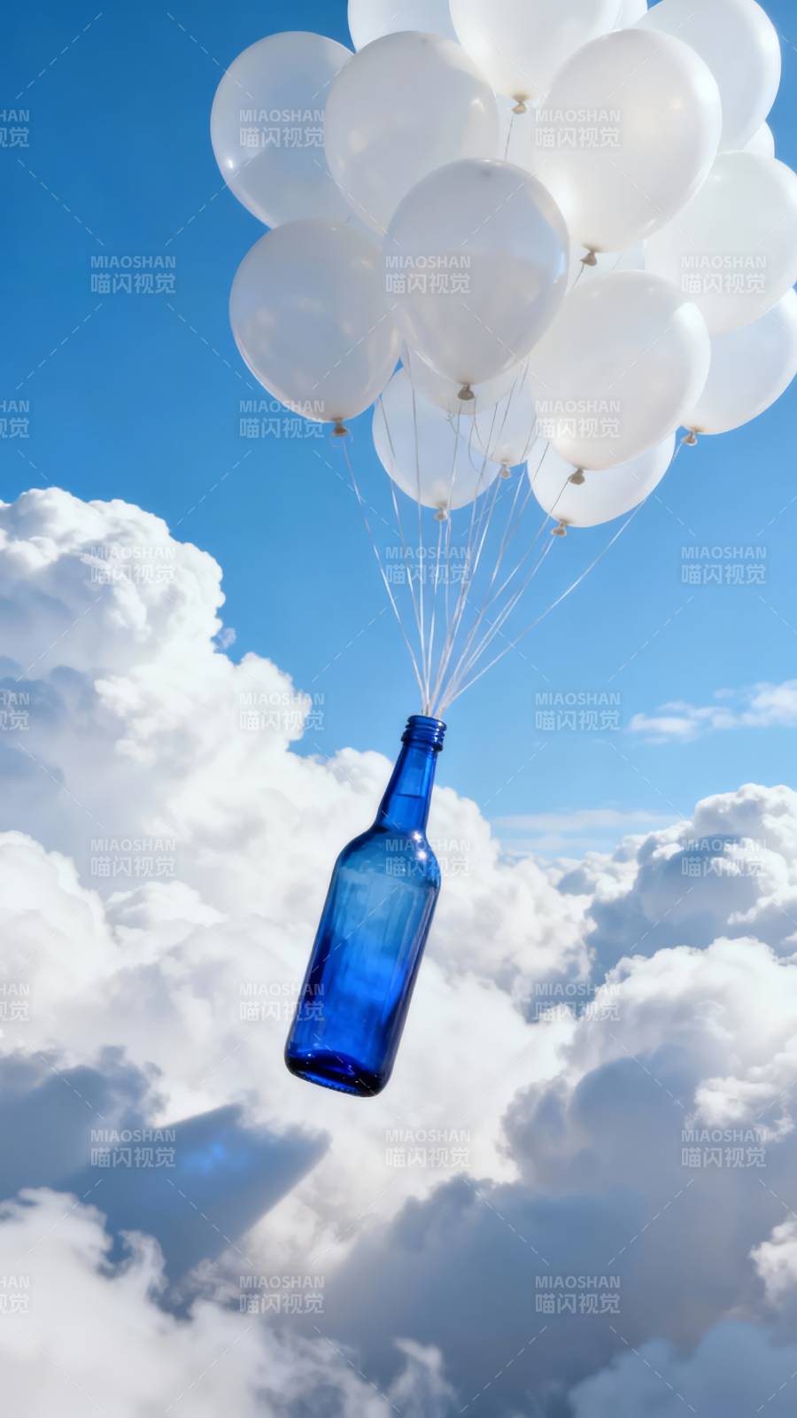 蓝瓶乘气球 云间自由飞图片