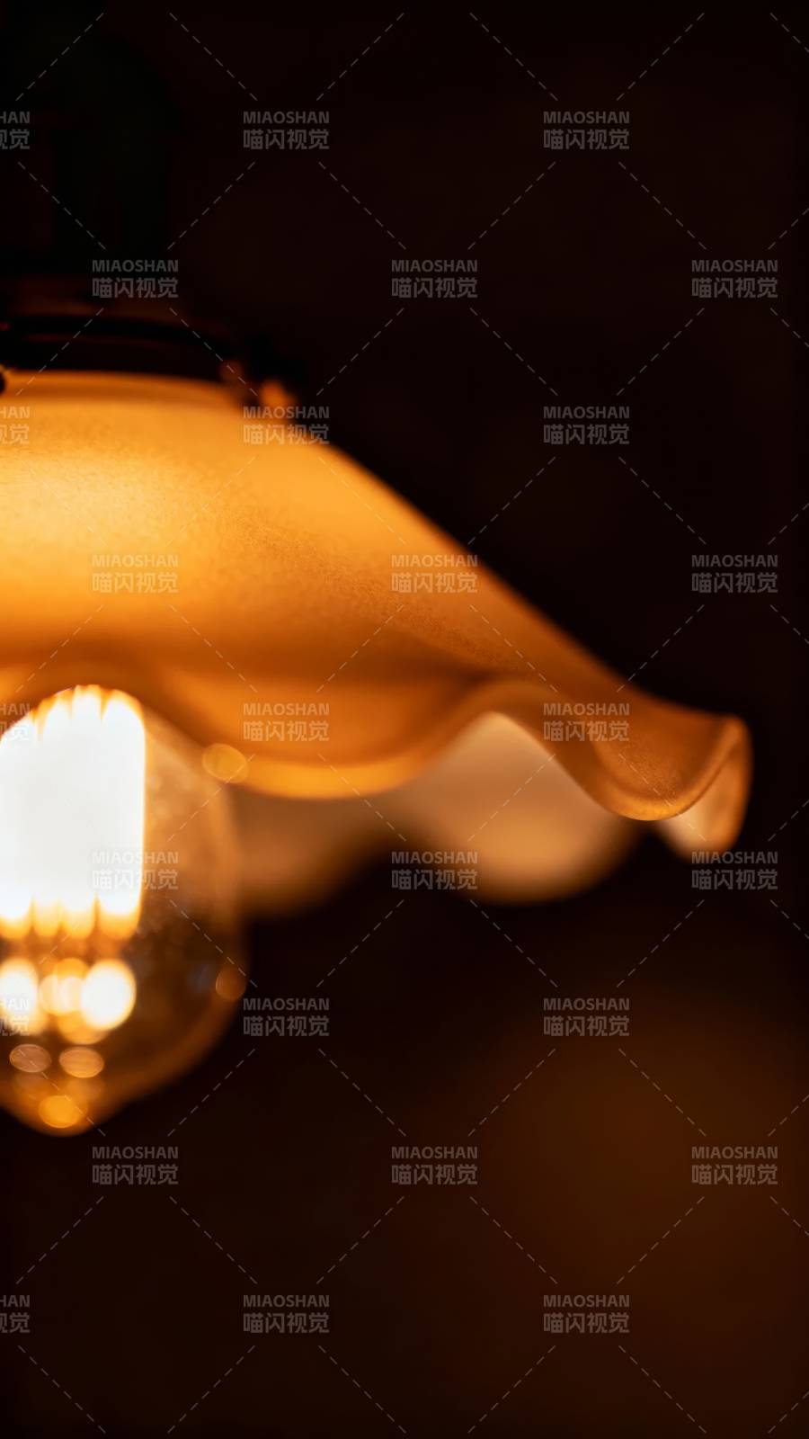 暖光灯罩 柔光如梦图片