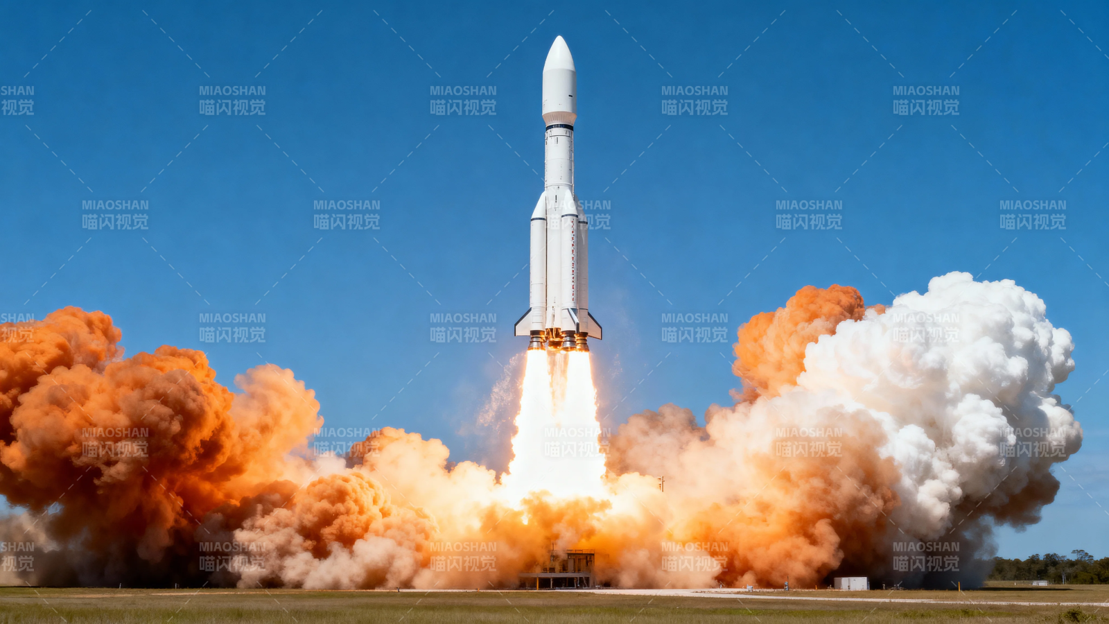 火箭腾空 烈焰冲霄汉图片