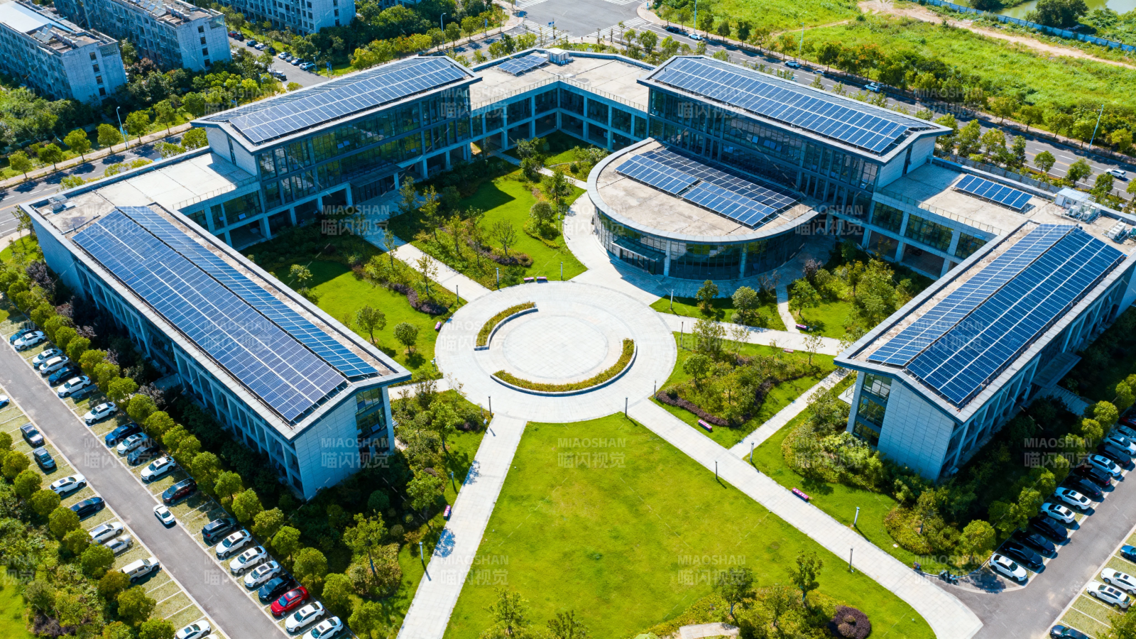 太阳能校园鸟瞰图图片