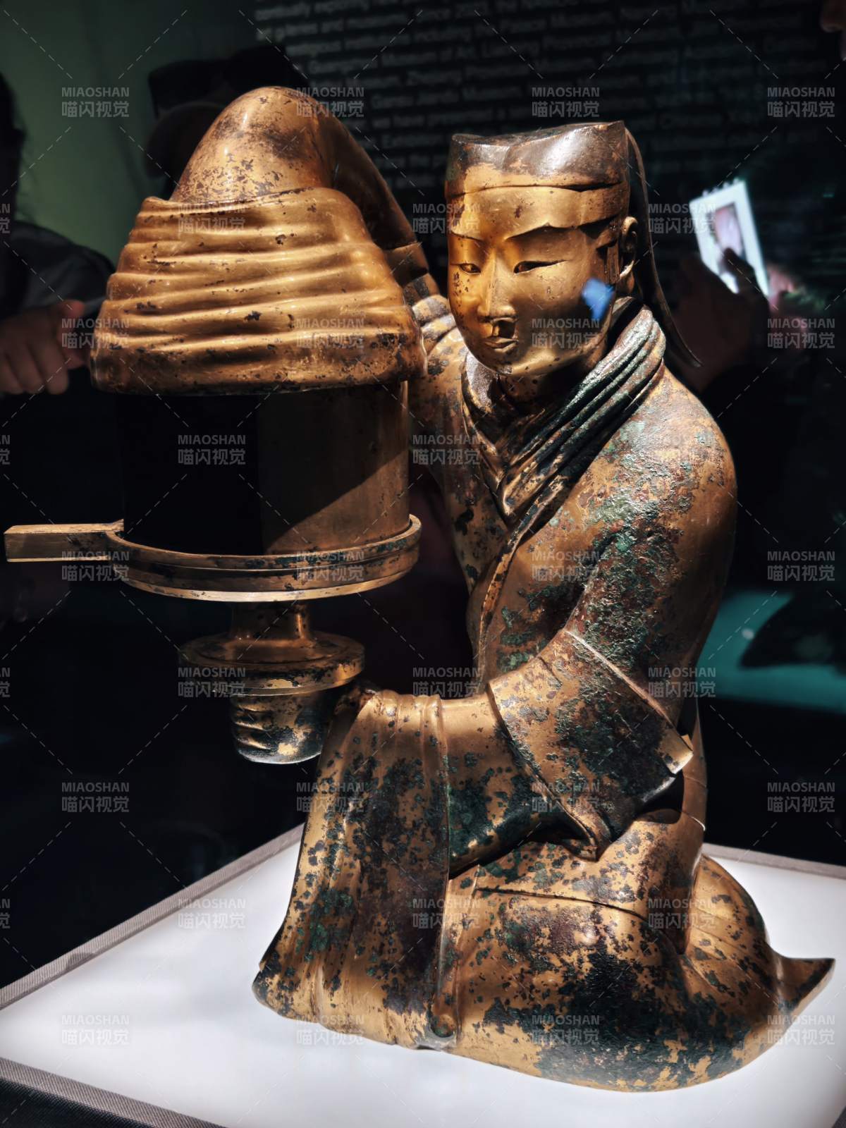 长信宫灯 汉代青铜杰作图片