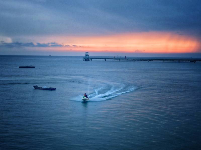 北海傍晚的海景图片