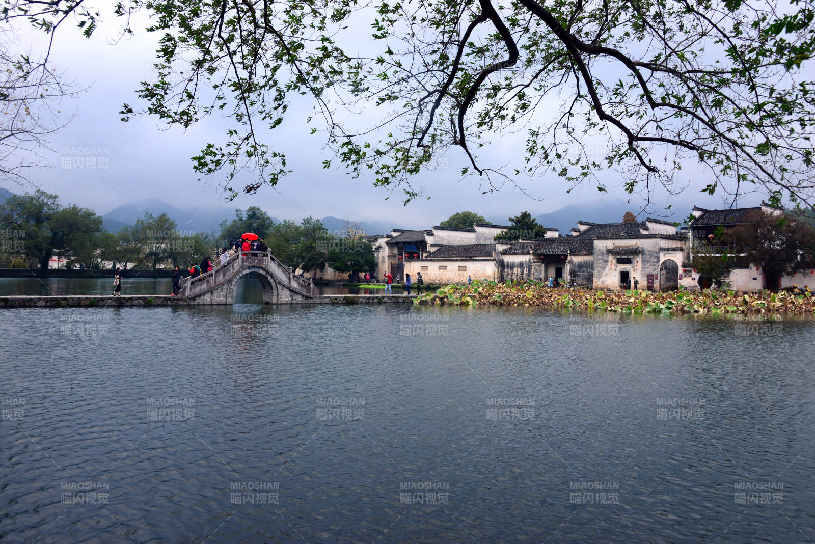 徽州古韵 桥影水色图片