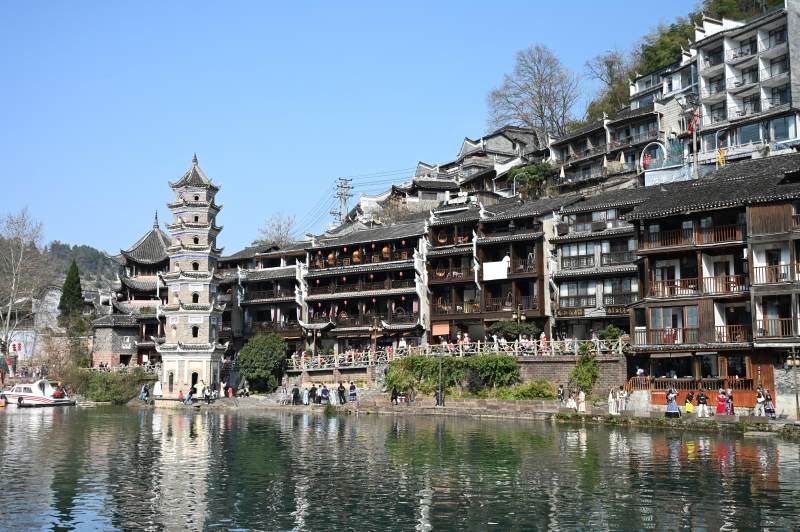 凤凰古城水畔风光图片