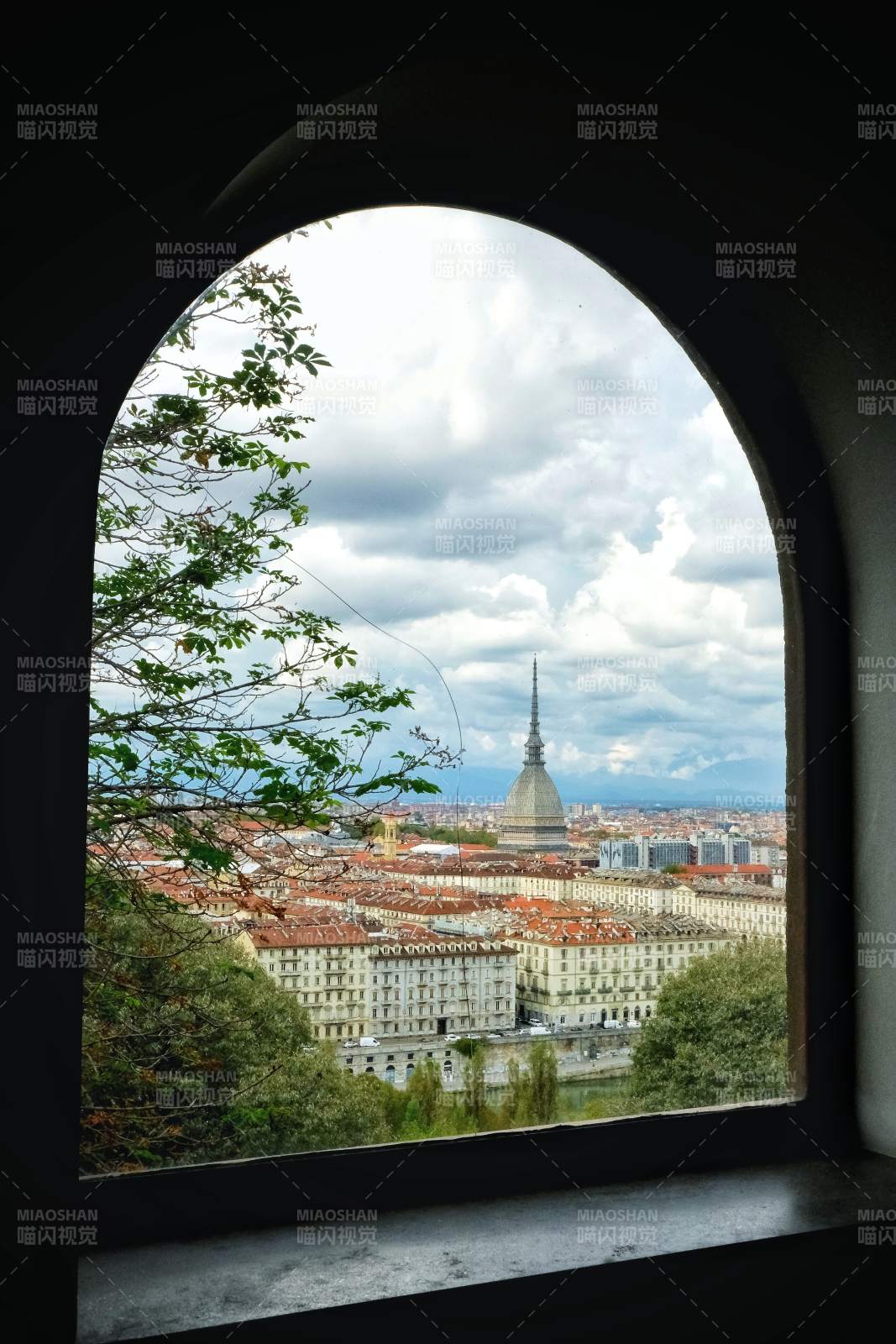 窗瞰里昂城景图片