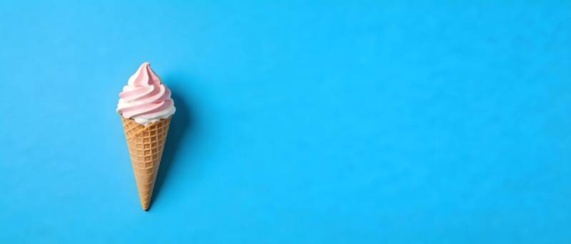 蓝底粉冰淇淋 甜到心尖图片