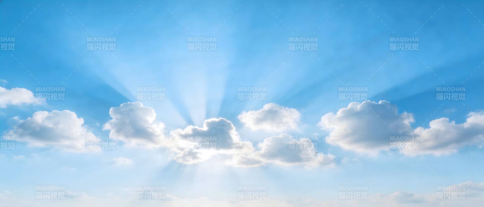 阳光穿透云层 蓝天 radiant图片