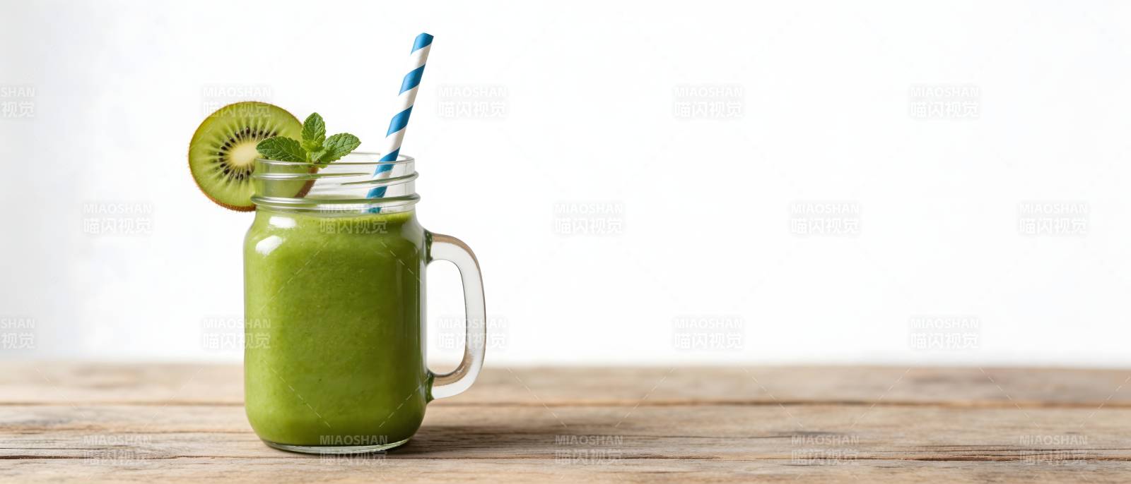 猕猴桃薄荷绿昔 清新健康饮图片