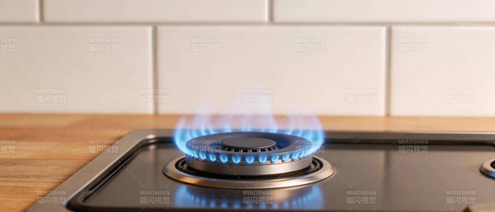 燃气灶蓝色火焰特写图片
