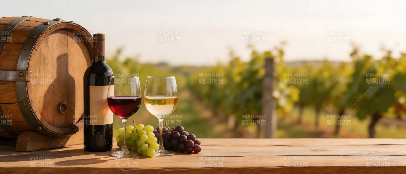 葡萄美酒 barrel 伴夕阳图片