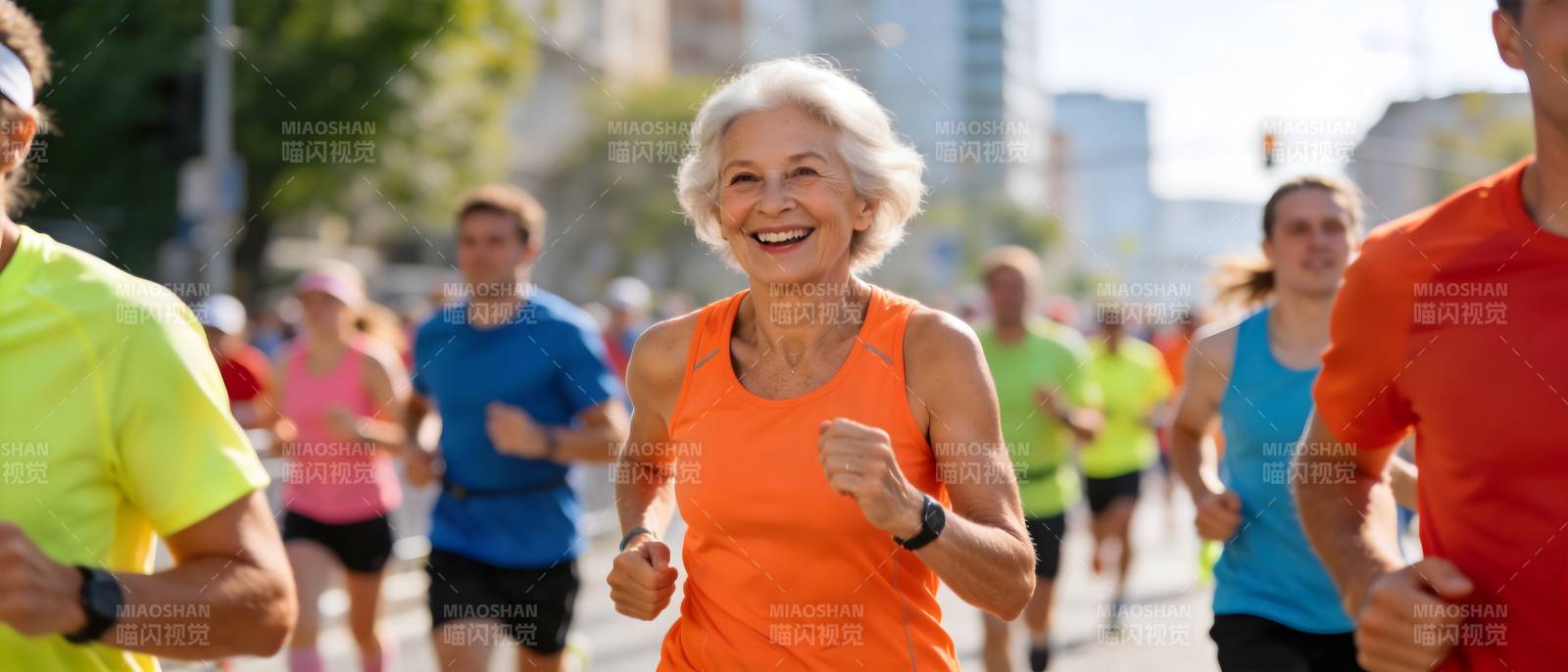 银发跑者乐享健康人生图片