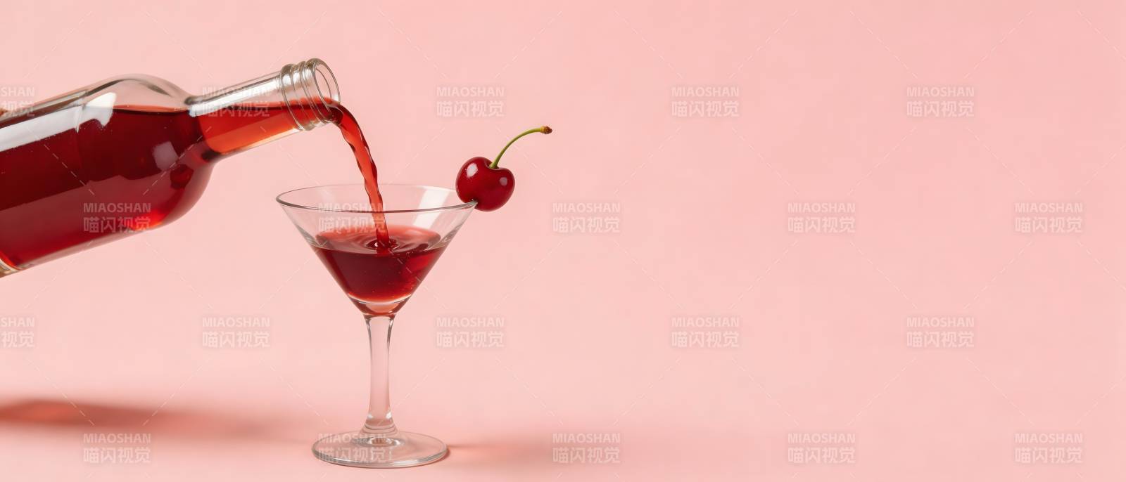 樱桃鸡尾酒 粉红浪漫时刻图片
