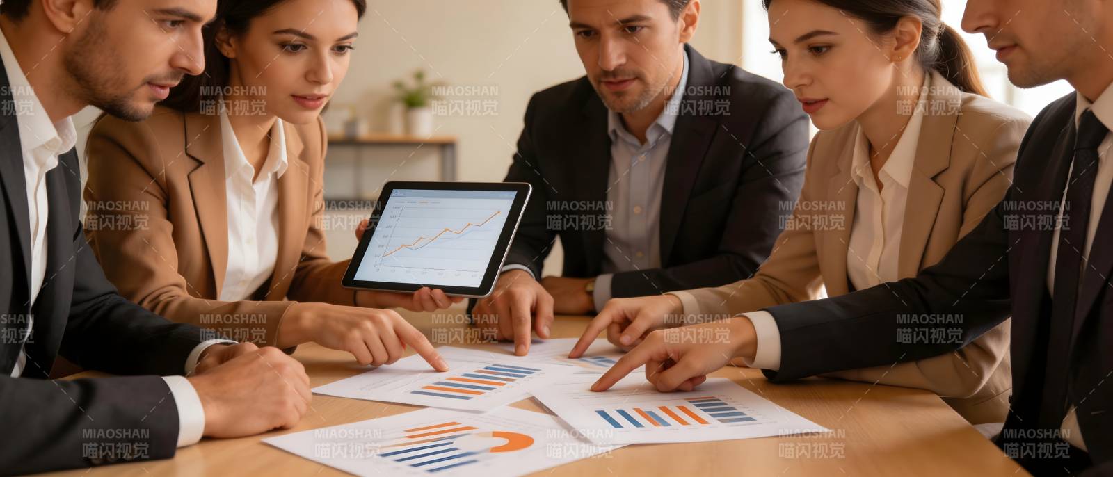 团队研讨数据图表图片