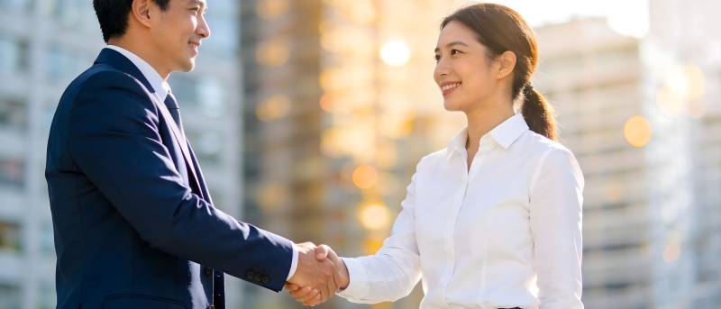 商务握手 合作共赢图片