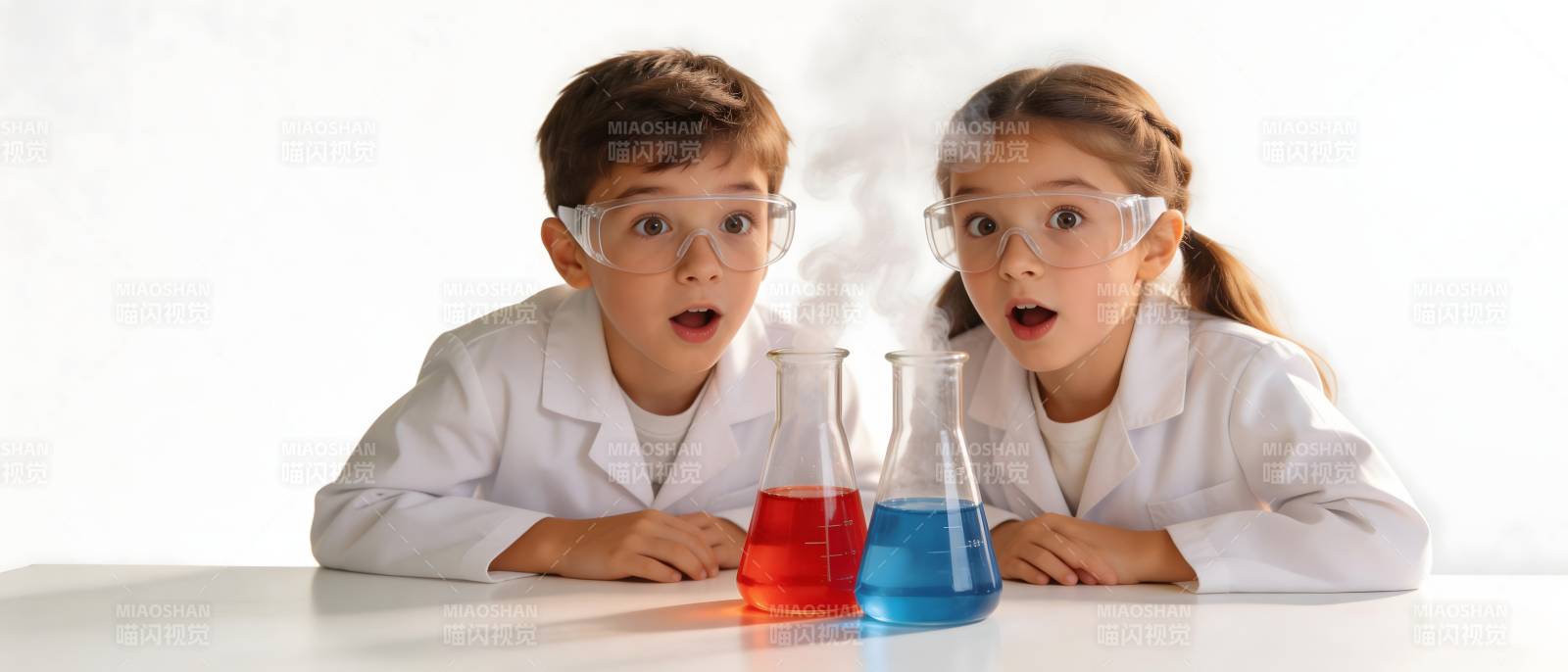 科学实验中的惊奇时刻图片