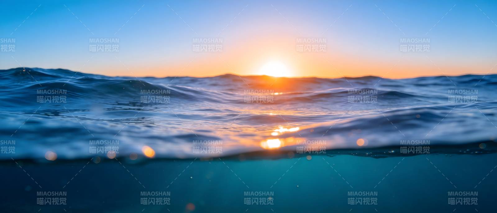 日落海面 波光粼粼图片