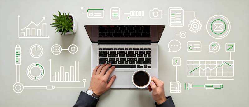 办公桌面 数据与咖啡相伴图片