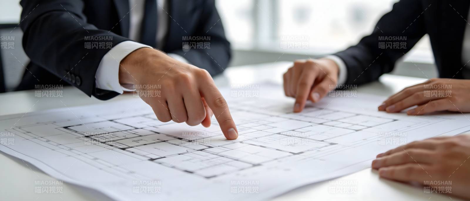 商务会议讨论蓝图图片