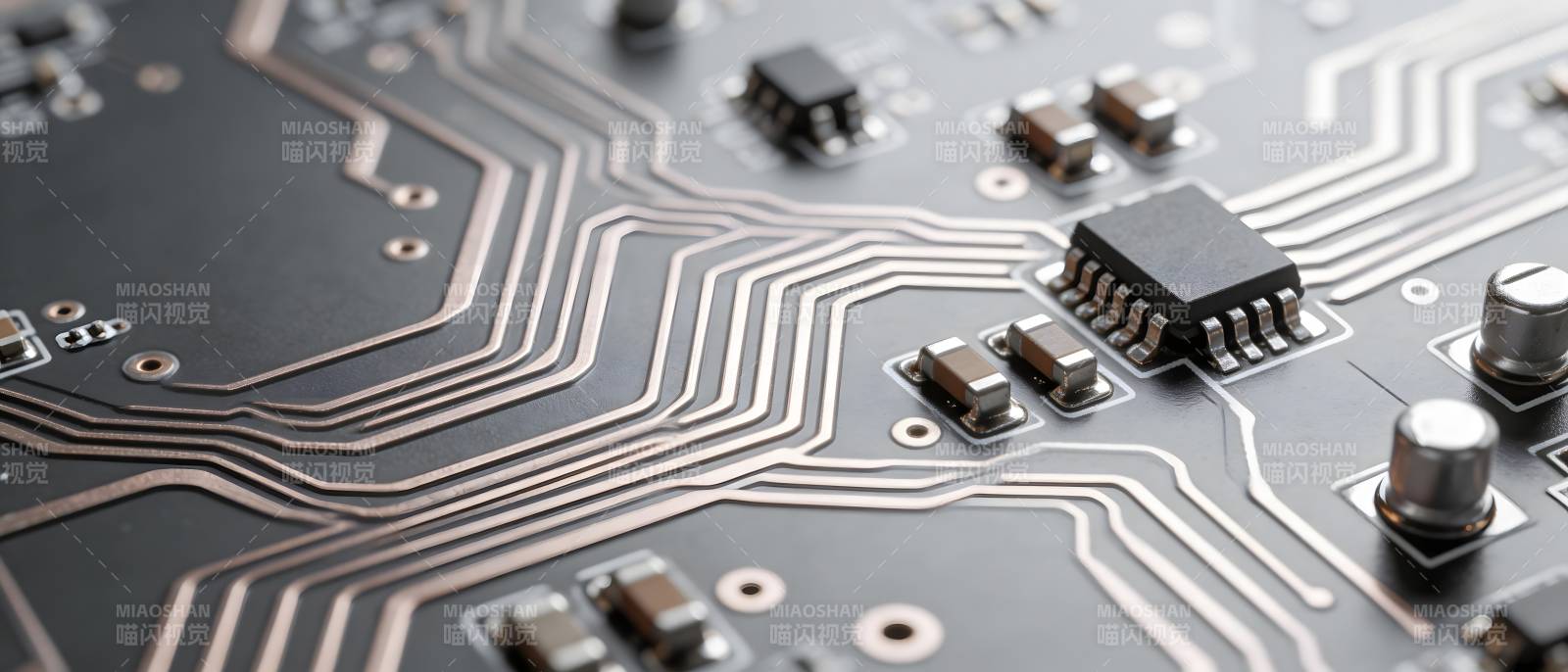 电路板特写 精密电子脉络图片