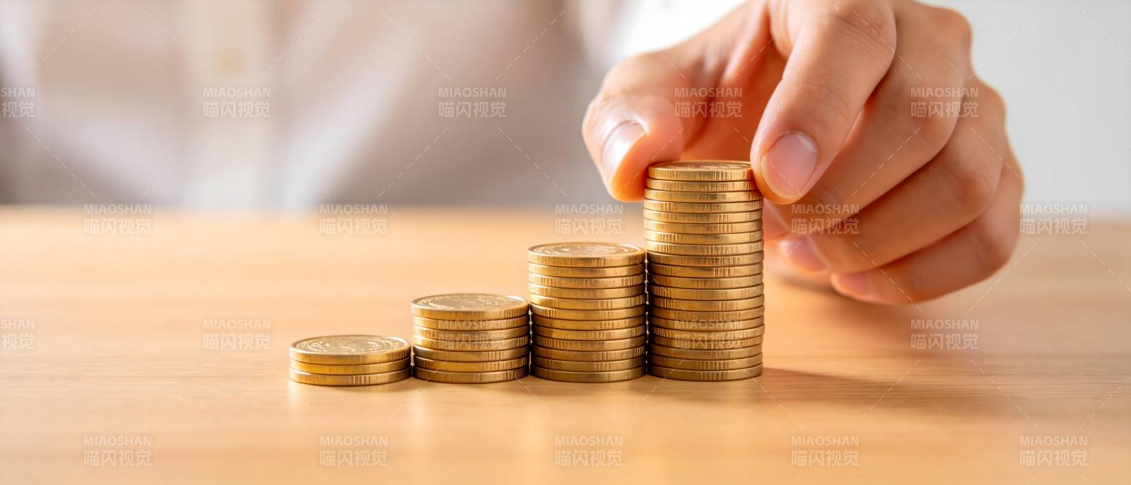 硬币阶梯 财富增长图片