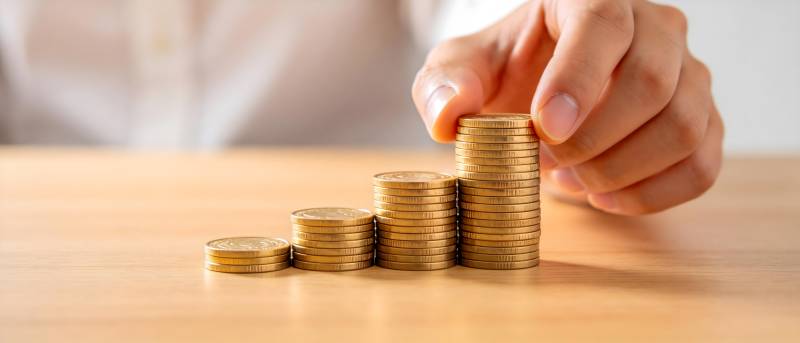 硬币阶梯 财富增长图片