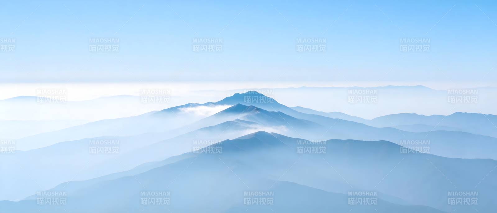 云海叠嶂 山峦如画图片