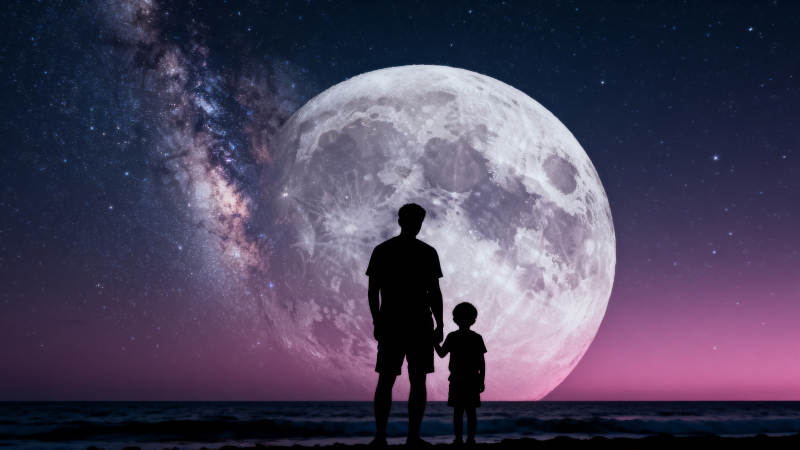 月下父子 星河为伴图片