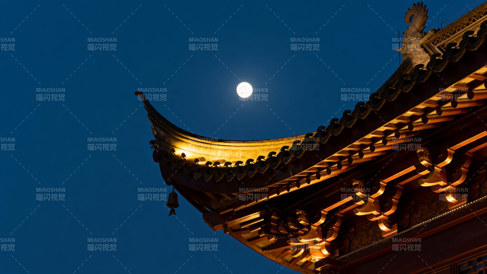 月照古檐 夜静如诗图片