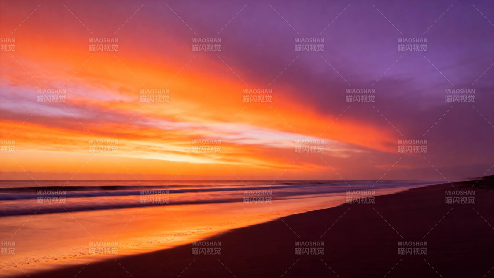 夕阳染海 沙滩如金图片