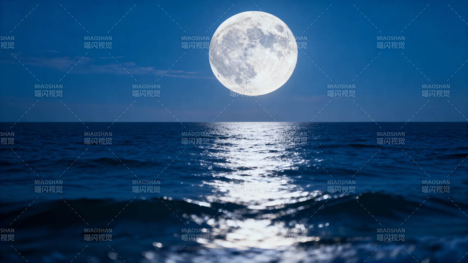 月照海面 银辉万里图片