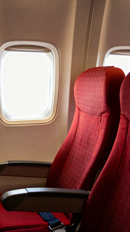 飞机红座窗景静候起飞图片