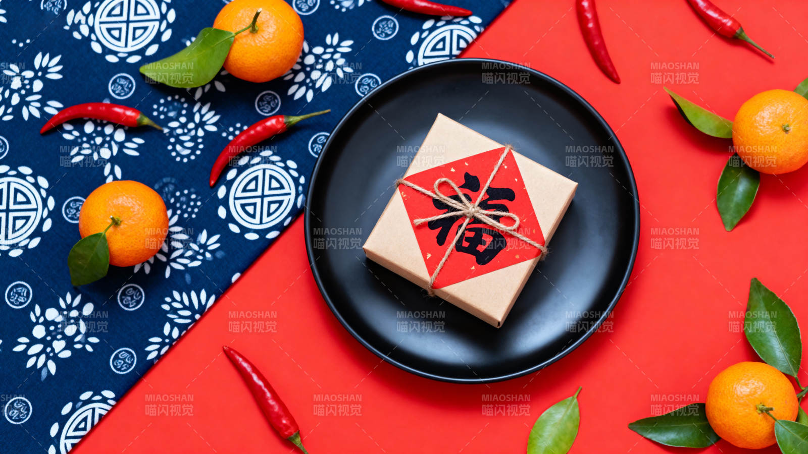 福字礼盒迎新春图片